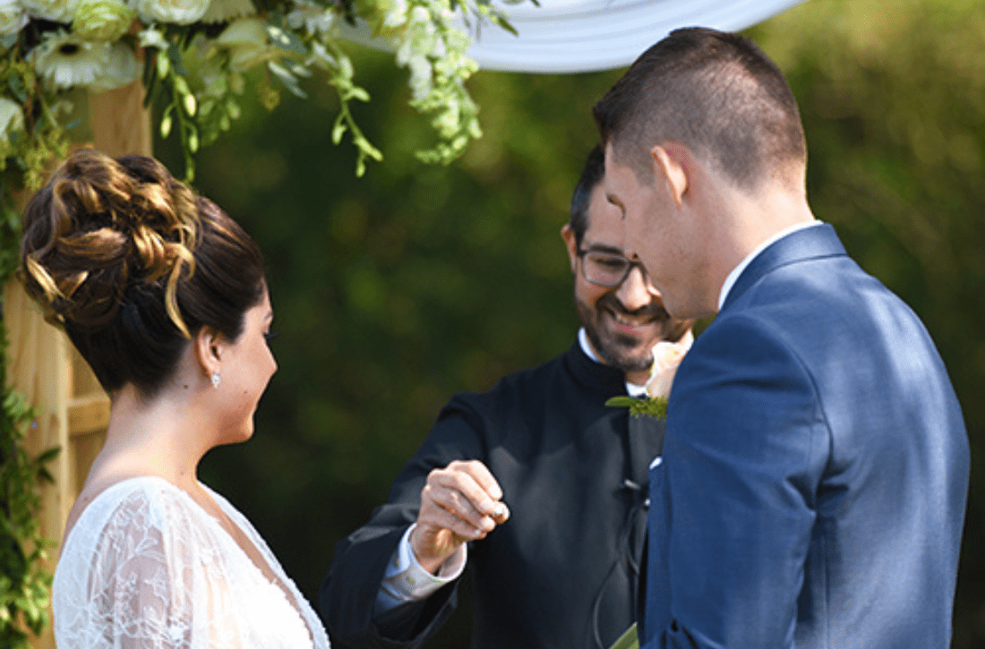 LI-Wedding-Officiants-Hero