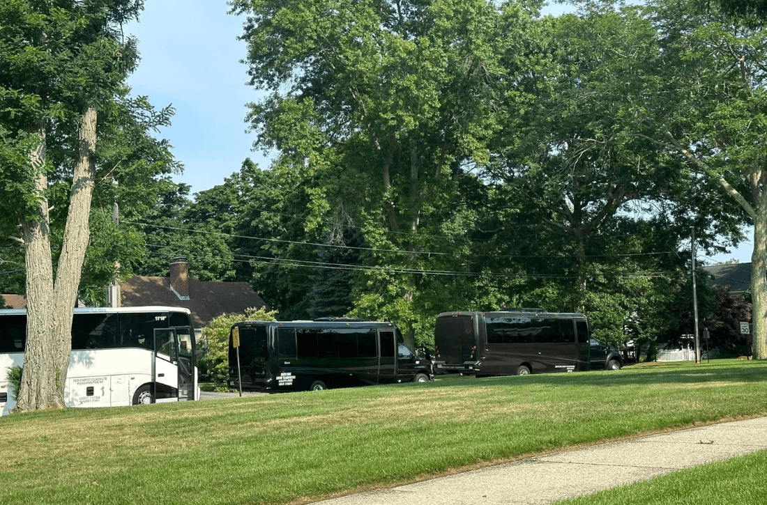 North-Fork-Luxury-Limo-Hero